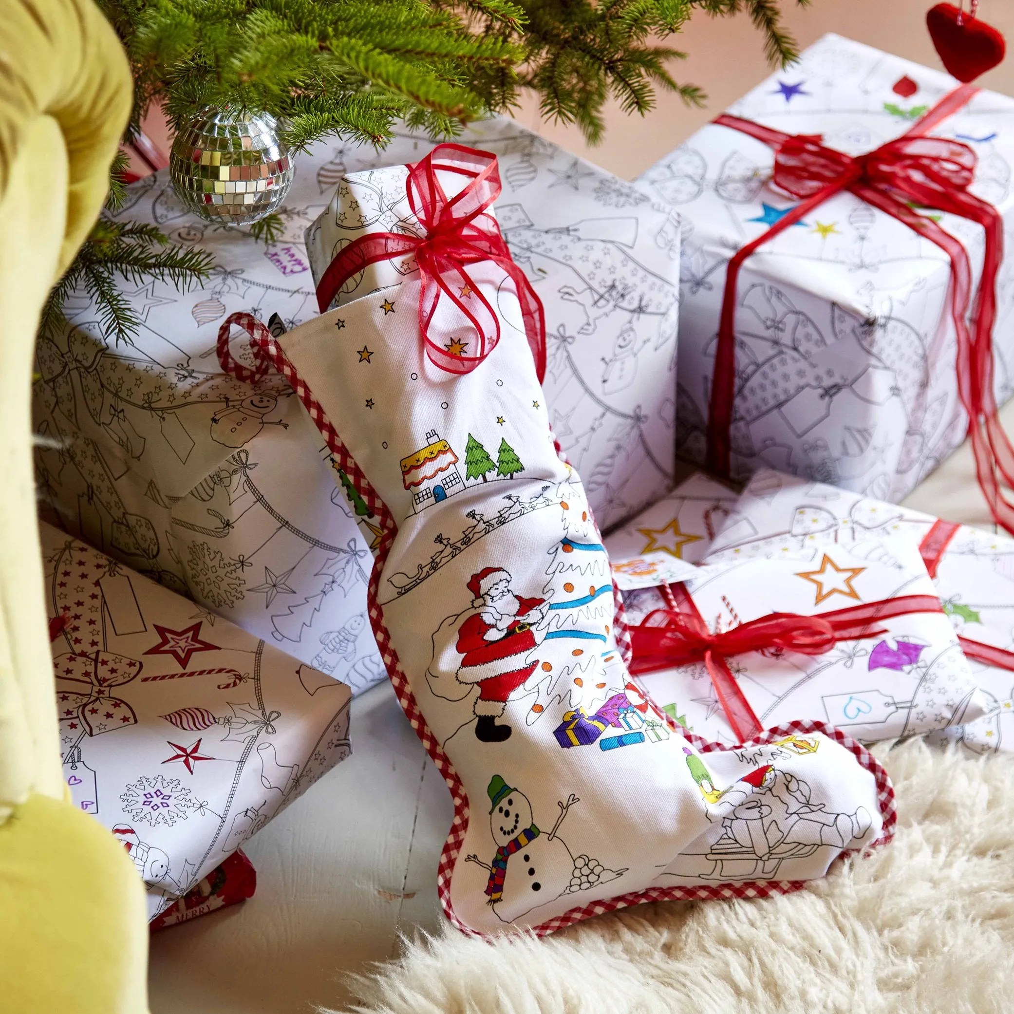 Colour-in Christmas Stocking (with pens)