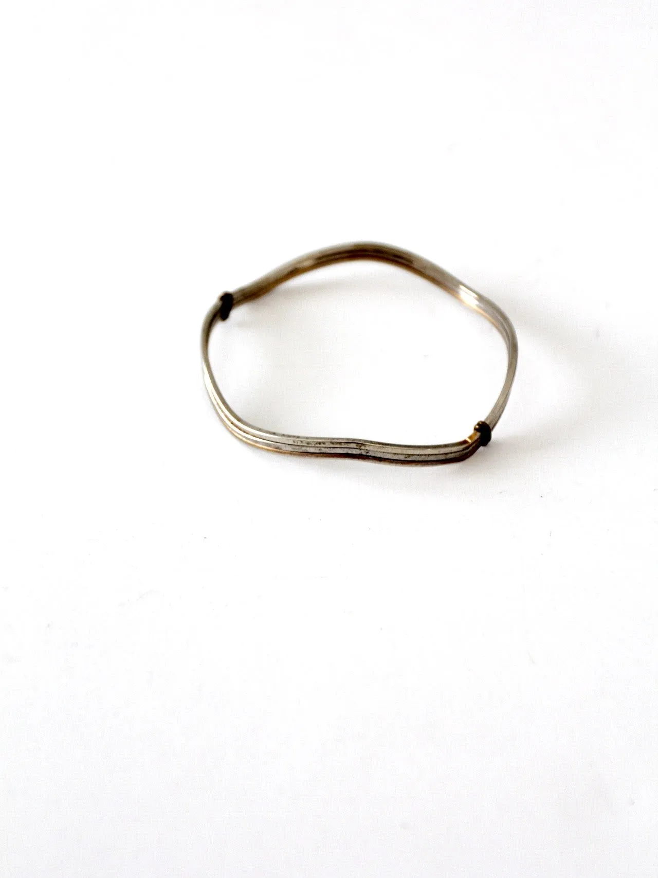 vintage wavy bangle bracelet